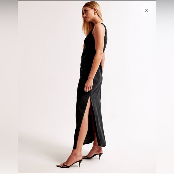 NWOT Abercrombie & Fitch High-Neck Linen-Blend Maxi Dress in Black Size MP - Picture 2 of 13
